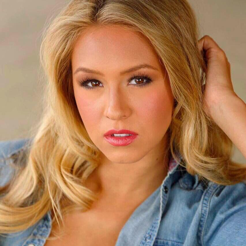 Jamie Walloch Contestant Miss US International 2016