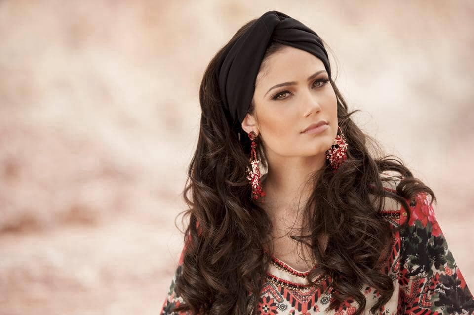 Bruna Gomides contestant Miss Brazil 2015