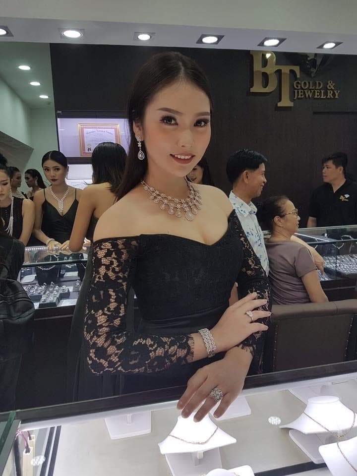 Souksavanh Luanglath Miss Universe Laos 2017 Finalist (Photo Courtesy - missuniverselaos/ facebook)
