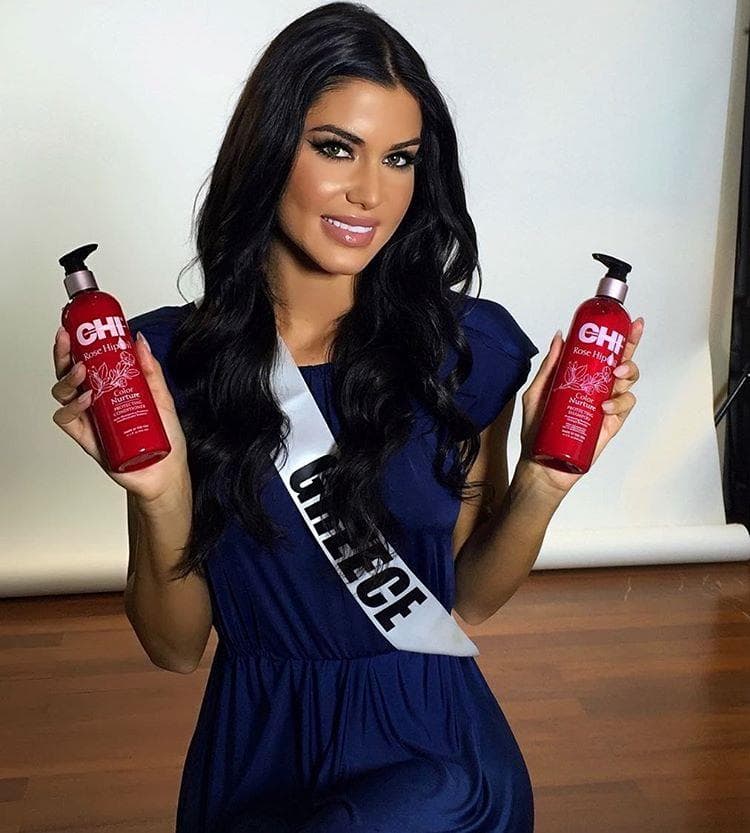 Ioanna Bella (Ιωάννα Μπέλλα) Miss Universe Greece 2018, Miss Universe 2018 Contestant (Photo Courtesy: Miss Universe/Candidate FaceBook/ Instagram)