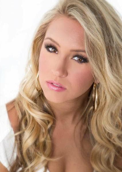 Jamie Walloch Contestant Miss US International 2016