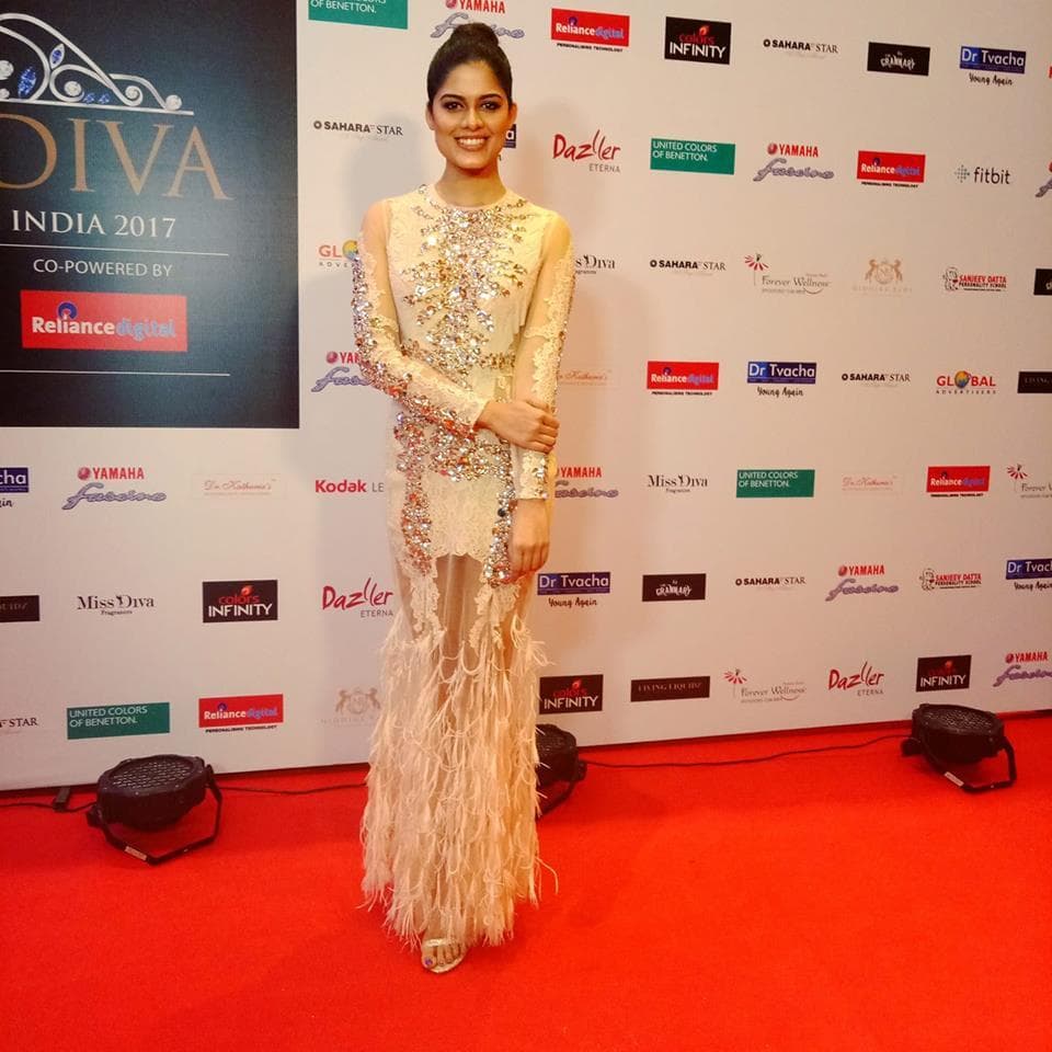 Asha Bhat Miss India Supranational 2014 at red carpet of Miss Diva Universe 2017