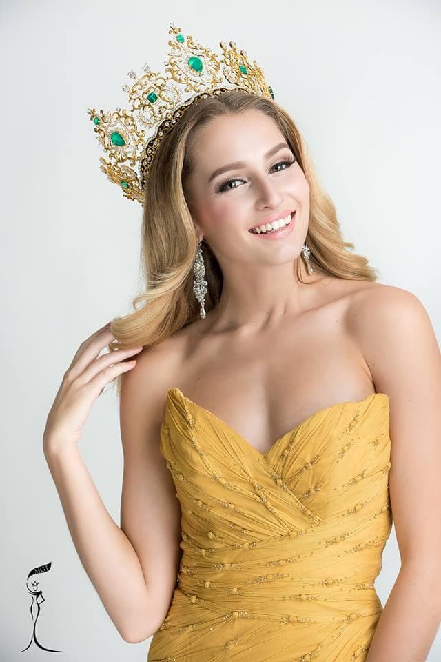 New Miss Grand International 2015 Claire Parker from Australia (Photo: Miss Grand International 2015 Official)