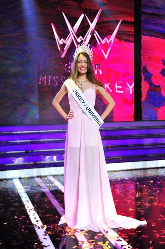 Dilan Cicek Deniz Miss Universe Turkey 2014