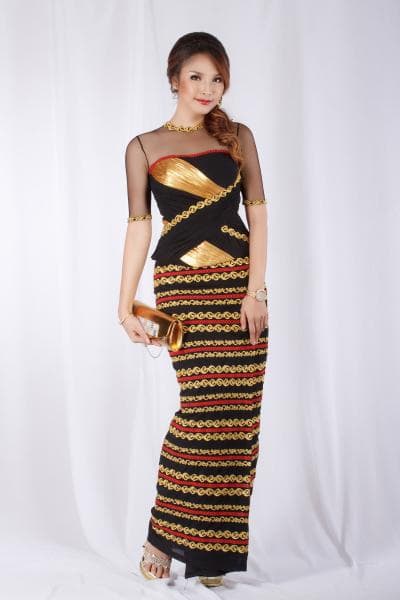 Emerald Nyein contestant Miss International 2015