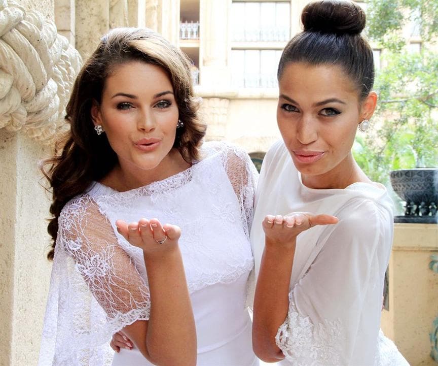 Nicole Lamberts Miss South Africa 2015 Finalist with Rolene Strauss Miss World 2014 at Sun City Resorts