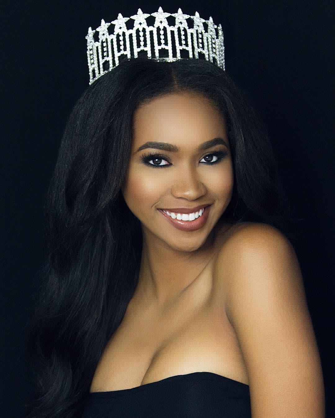 Bayleigh Amethyst (Missouri) Contestant Miss USA 2017 (Photo Credit: Facebook Official)