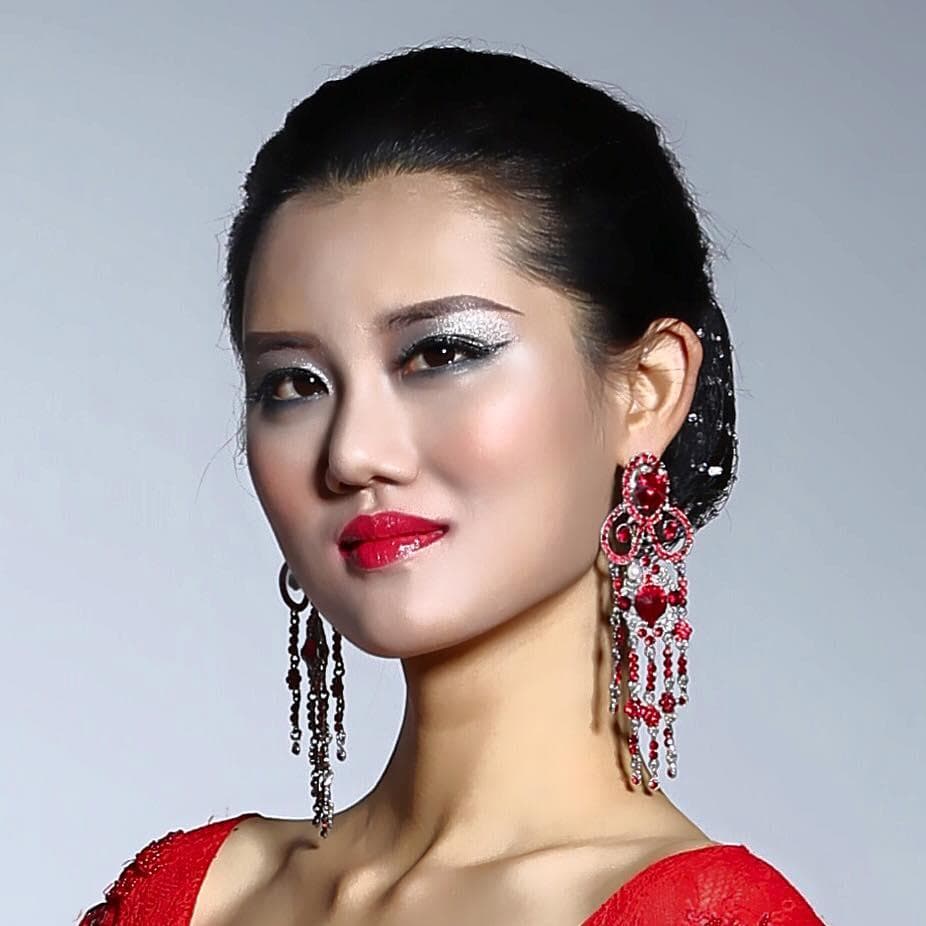 Serena Pan contestant from China for Miss Earth 2015