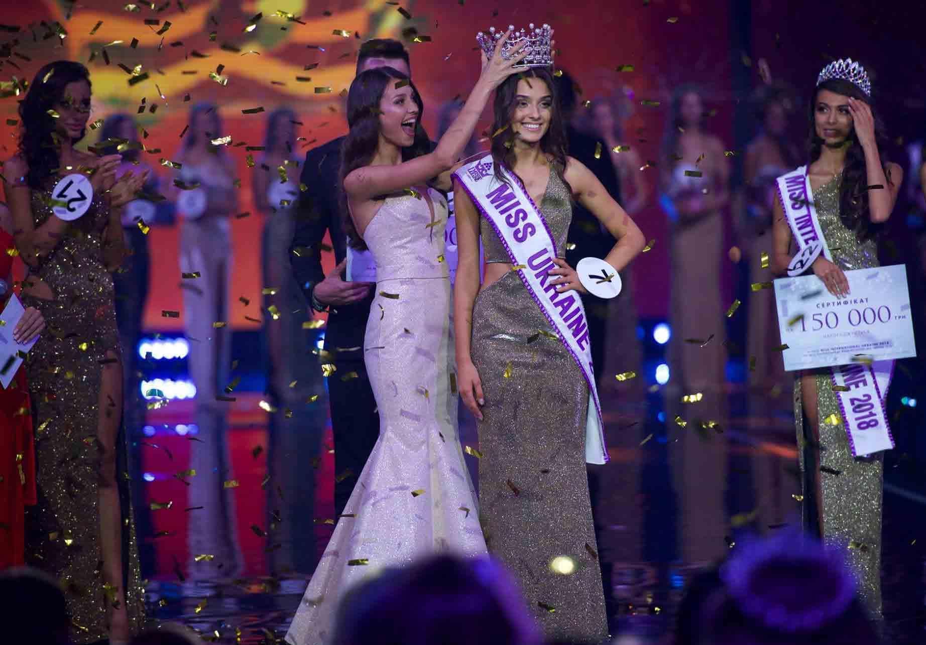 Veronika Didusenko winner Miss Ukraine 2018 (Photo Source: Miss Ukarine Official FaceBook)