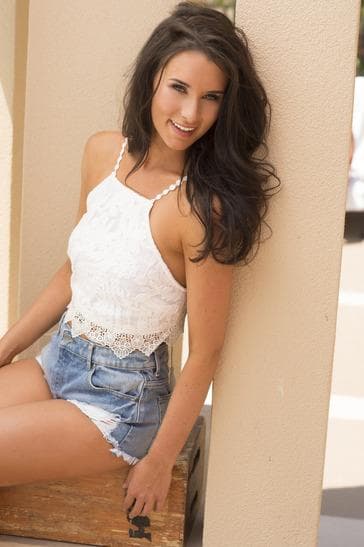 Ariane Audett Miss USA 2016 Contestant Headshot Photoshoot (Photo Credits: Facebook Official)