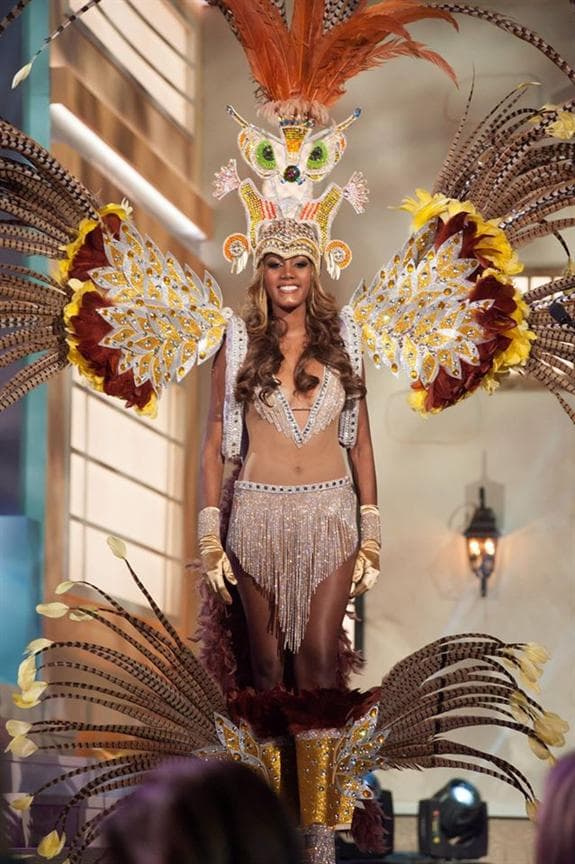 Digene Zimmerman Miss Universe Aruba 2014 National Costume