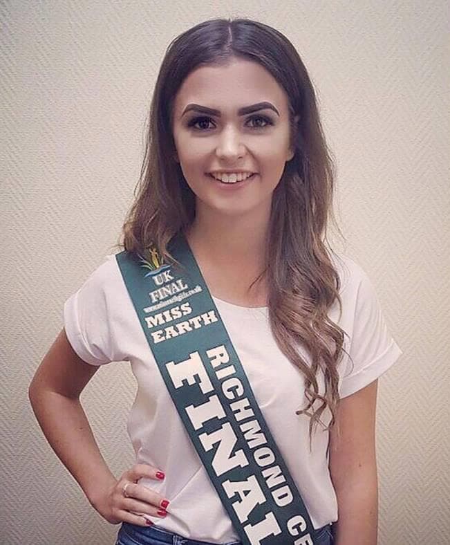 Maire Lynch (Derry City) Contestant Miss Earth Northern Ireland 2017 Official Photoshoot (Photo Credit: Miss Earth Northern Ireland Facebook Official)