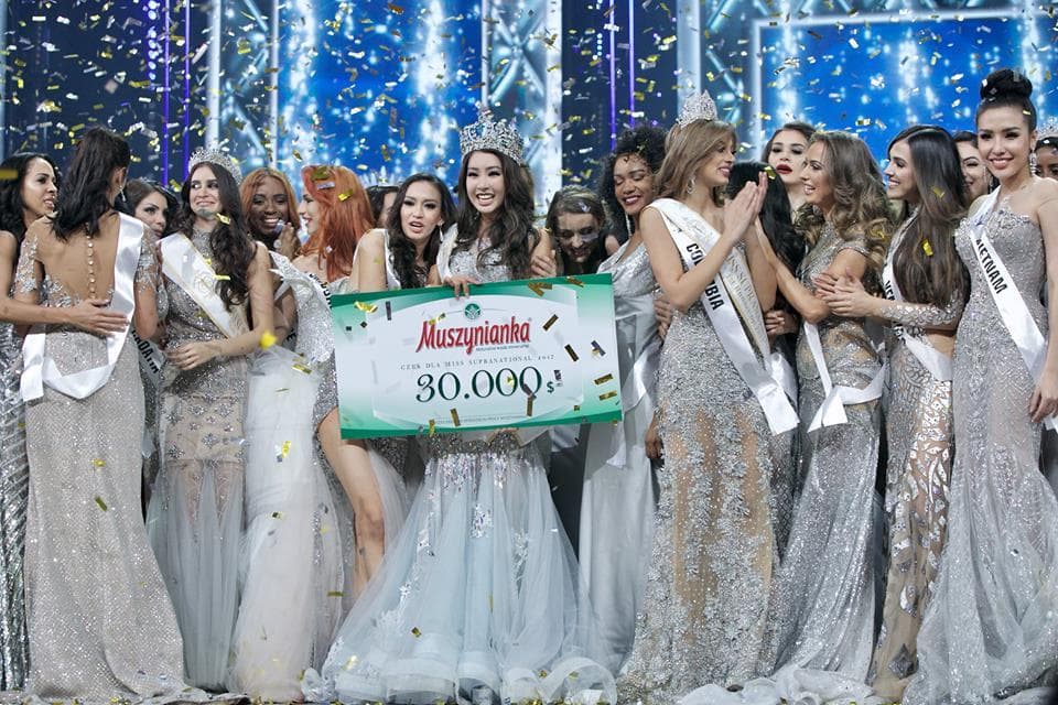 Jenny Kim from South Korea winner Miss Supranational 2017 with her Companions