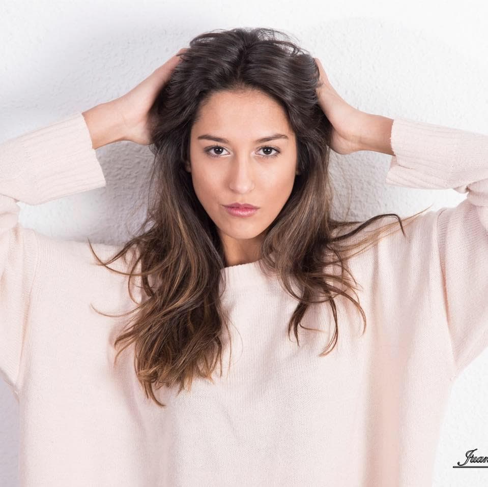 Carolina Rordriguez Paz Contestant Showstars Spain 2017 Photoshoot (Photo Credit: Facebook Official)