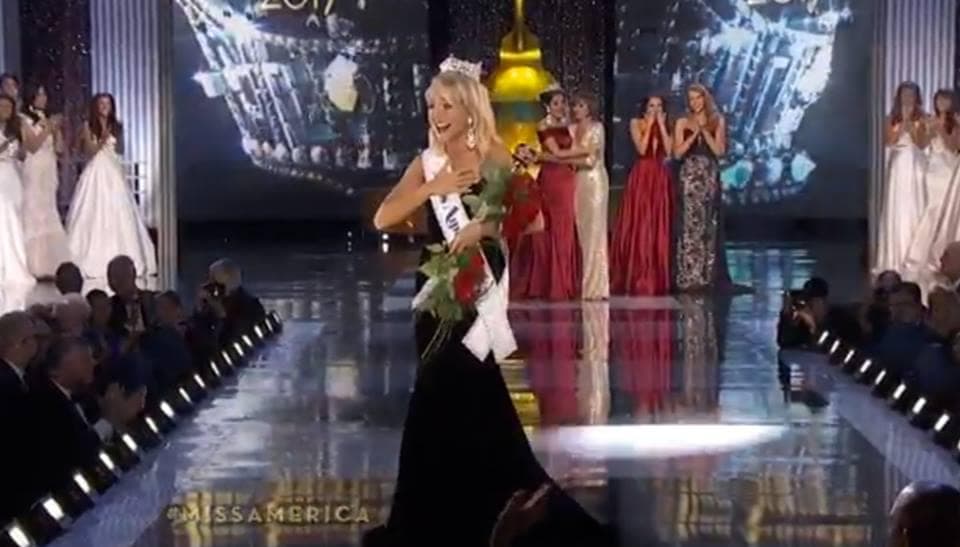 Savvy Shields Miss America 2017 winner (Photo Credits: Miss America Facebook Official)