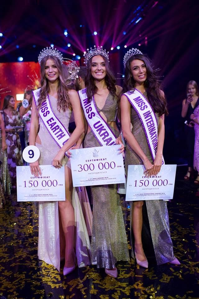 Miss Ukraine 2018 winners Veronika Didusenko, Bogdan Tarasyk and Anastasia Krivokhizha (Photo Source: Miss Ukarine Official FaceBook)