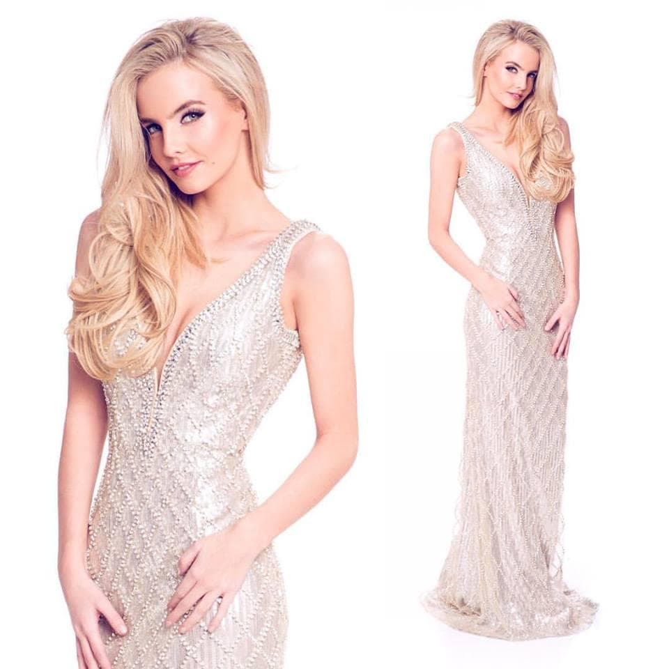 Joanna Cooper Contestant from Ireland in Long Gown for Miss Universe 2015 (Photo Credits: Miss Universe Official)