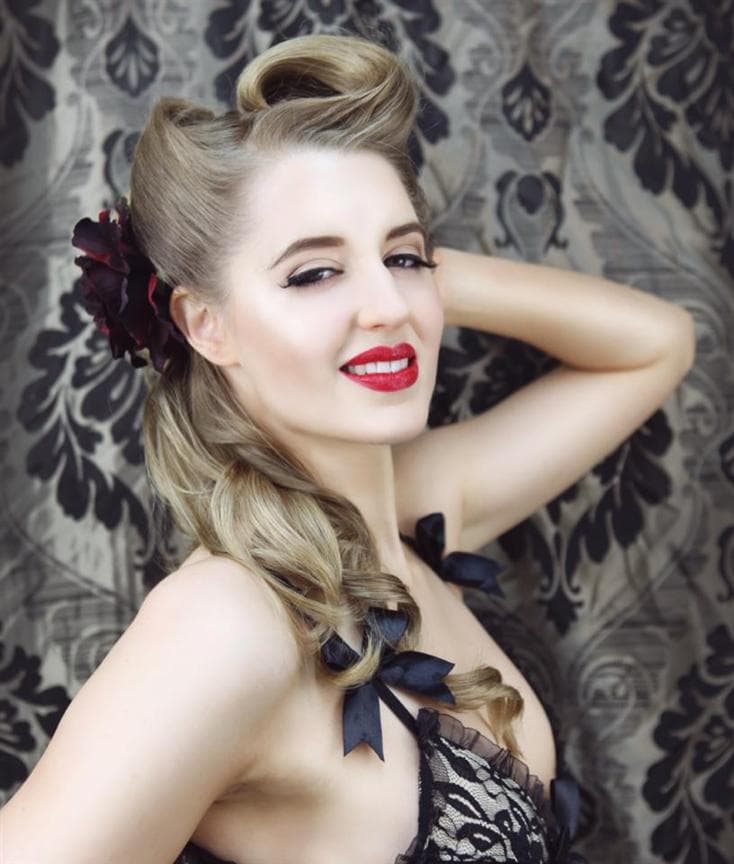 Rachel Millns Miss Universe New Zealand 2014