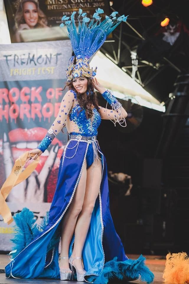Renata Sena Miss Grand Brazil 2016 in National Costume (Photo Credit: Official Facebook/ Miss Grand International Organization)