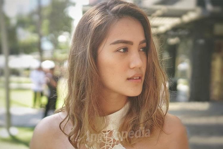 Michelle Gumabao Famous Volleyball Player