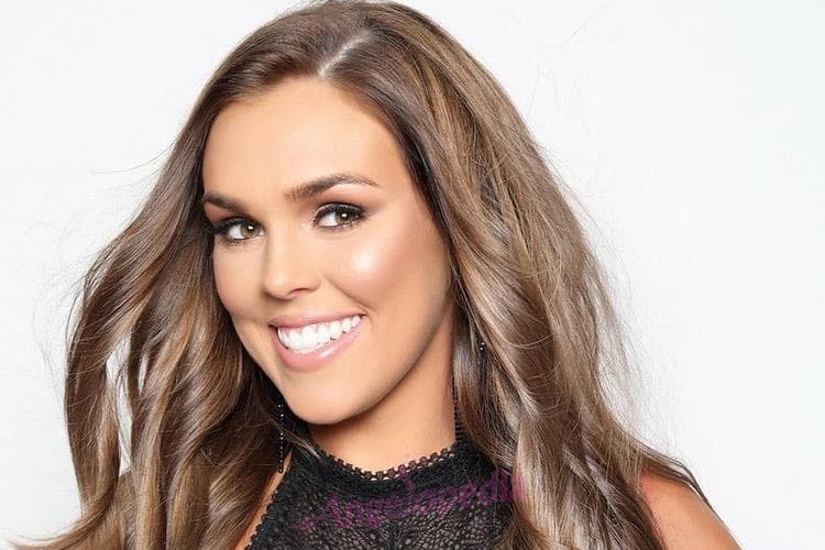 Miss Colorado USA 2018 Chloe Brown