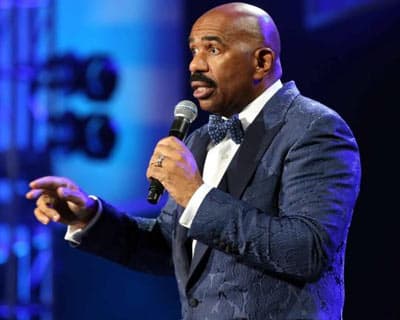 Steve Harvey Invited Back To Host Miss Universe 2016 in Belize