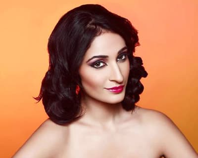 Alankrita Sahai (India) Miss Earth 2014 Hot Picks