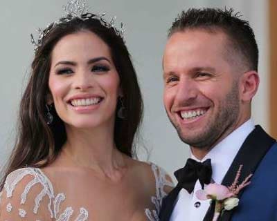 Former beauty queen Viviana Ortiz and basketball player Jose Juan Barea exchanged vows