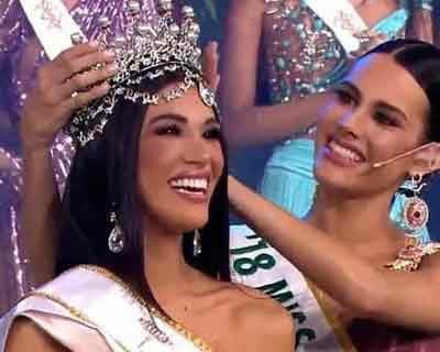 Thalia Olvino crowned Miss Venezuela 2019