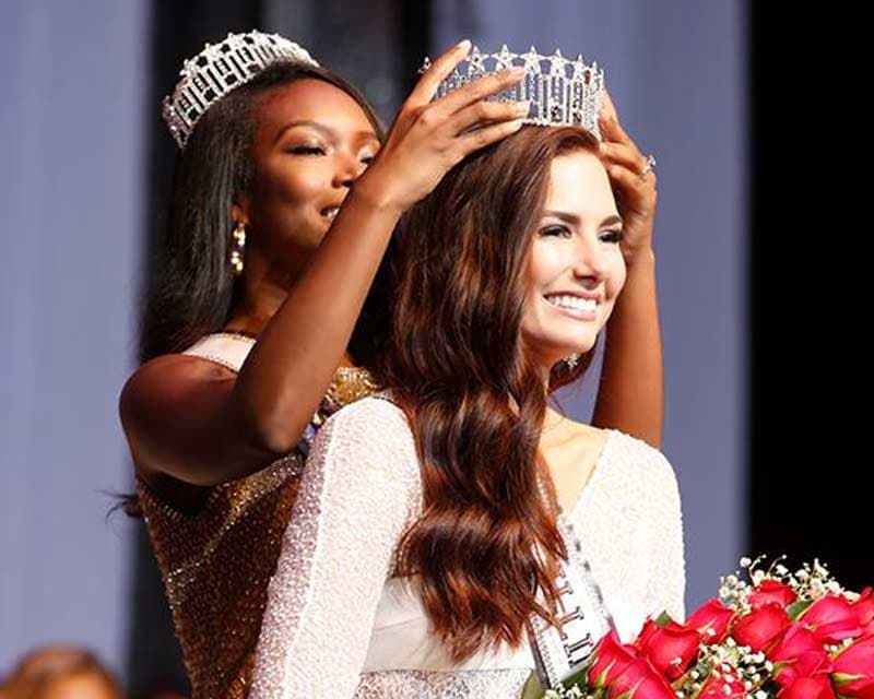 Karolina Jasko crowned Miss Illinois USA 2018