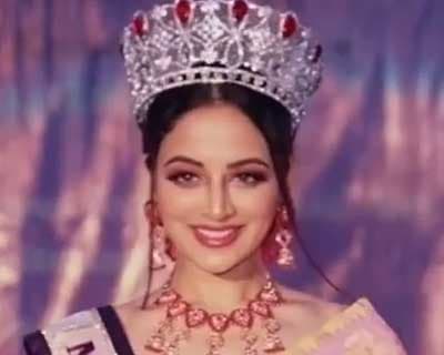 Miss International India 2021 Zoya Afroz showstopper at Cherry Blossom Mao Festival 2021
