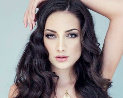 DajanaDzinic crowned as Miss Universe Austria 2016