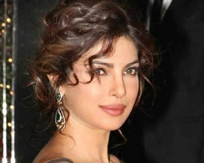 Former Miss World Priyanka Chopra to host a new series on Youtube