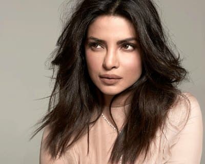 Priyanka Chopra makes heart arresting appearance at Hands of Stone premiere in New York