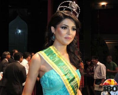 Meet Letícia Alencar Miss Piauí 2015 for Miss Brazil 2015