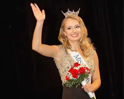 Katie Elliott crowned as Miss Maine 2017 for Miss America 2018