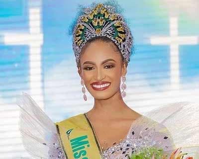 Esther Oluwatosin Ajayi crowned Miss Earth Nigeria 2022