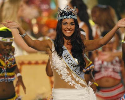Beauty Queen Kaiane Aldorino Welcomes First Child