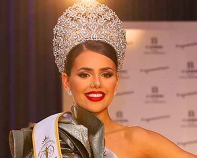 Netherlands’ Nathalie Yasmin Mogbelzada wins Miss Elegance for Miss Supranational 2019