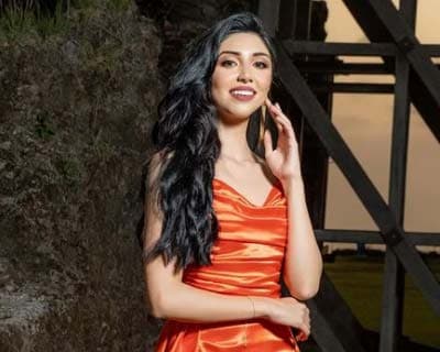 Laura Aguilera of Ecuador crowned Reina Internacional del Cacao 2022