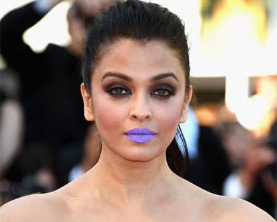 Aishwarya Rai looked flawless but it was her mauve lips that got everyone talking