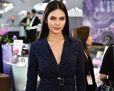 Chalita Suansane is breaking the internet with her 17 suitcases for Miss Universe 2016