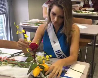 The Miss International 2016 contestants at Japanese Floral Art School