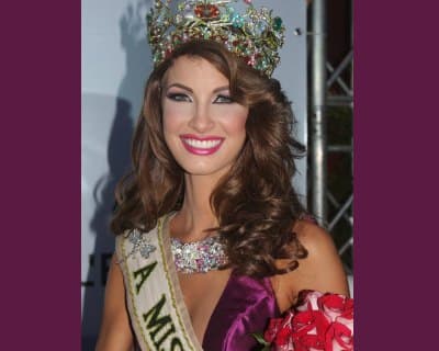 Stephanie De Zorzi is Miss Earth Venezuela 2016