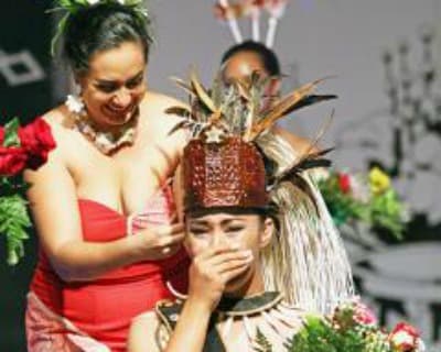 Suluga Taliau is Miss American Samoa 2015