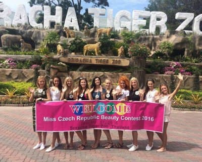 Miss Ceska Miss 2016 Crown Contenders Visit Thailand