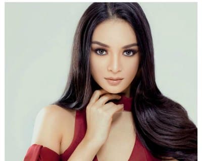 Kylie Verzosa travels to Singapore to fulfil her Miss International 2016 duties