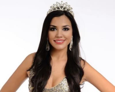 Natalia Onet crowned Miss World Romania 2015