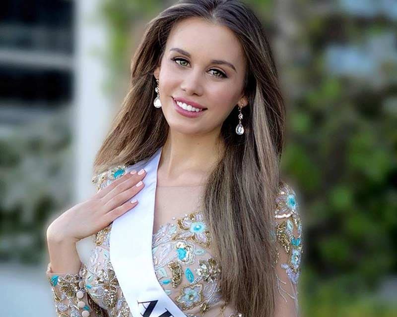 Esma Voloder living upto her ‘Beauty with a Purpose’ title!