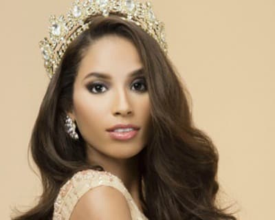 Anea Garcia from Dominican Republic Crowned Miss Grand International 2015